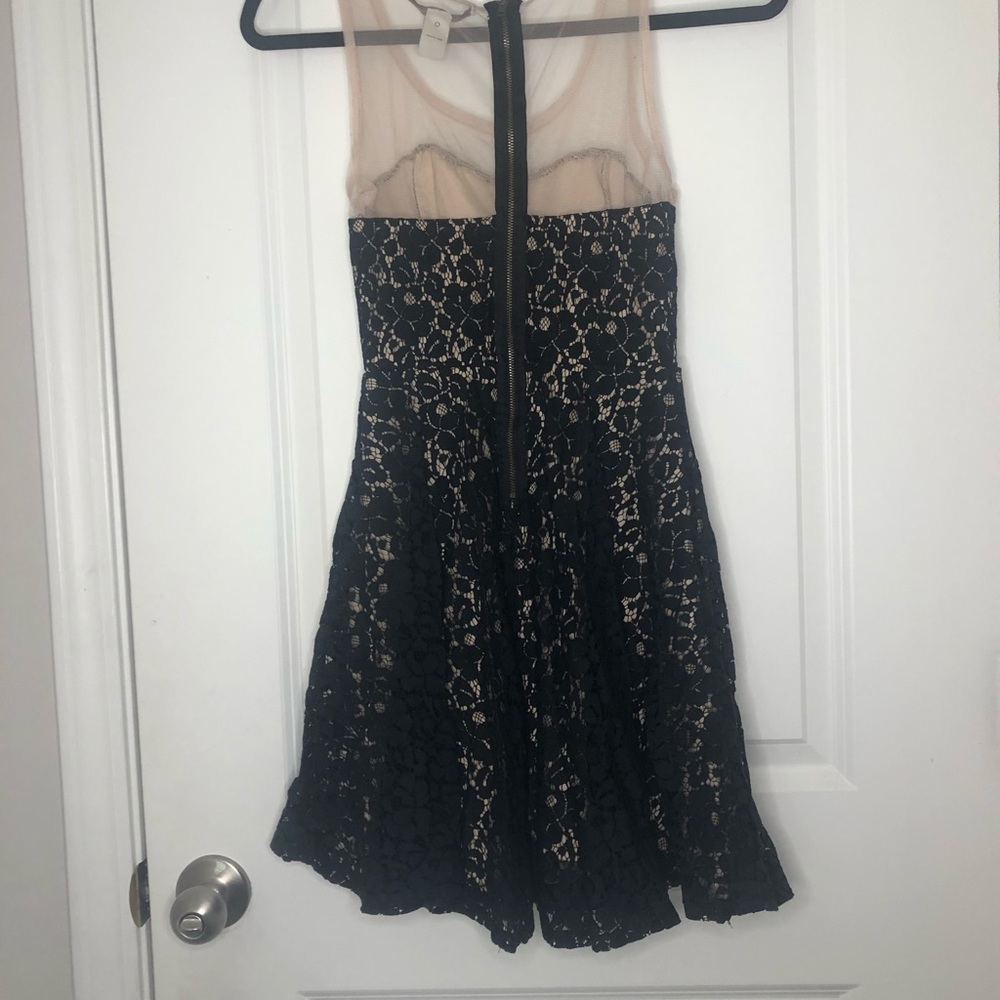 Dress - Picture 3 of 3